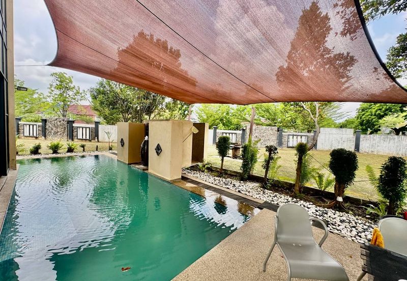 Kristal Court, Seksyen 7