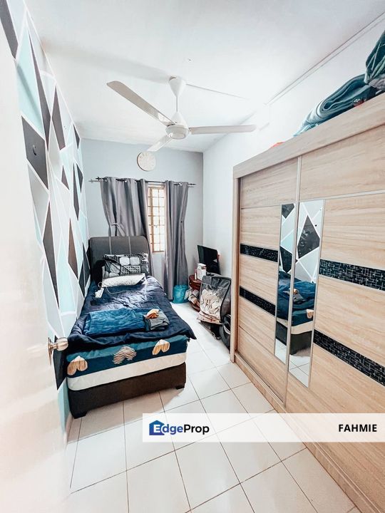 Ground floor. Non bumi lot. Seri Baiduri Apartment. Taman Bukit Indah. Ampang. , Selangor, Ampang