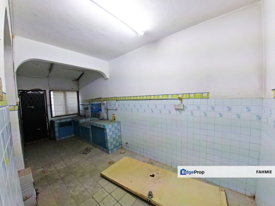 Not facing other house. Freehold. Taman Sri Sinar. Segambut. , Kuala Lumpur, Segambut