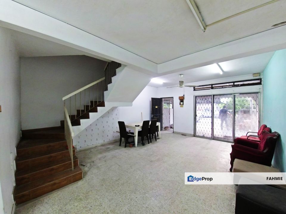 Not facing other house. Freehold. Taman Sri Sinar. Segambut. , Kuala Lumpur, Segambut