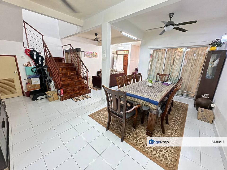 Fully renovated. Freehold. Putra Tropika. Bandar Seri Putra. Kajang. , Selangor, Bangi