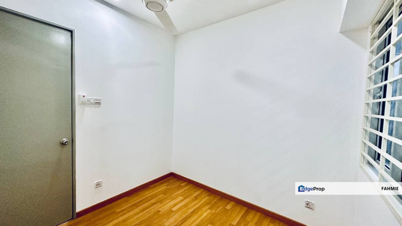 Freehold. 2 carpark. Pangsapuri Putra 1. Bandar Seri Putra. Bangi. , Selangor, Kajang