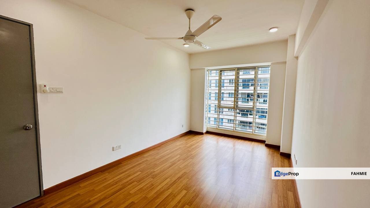 Freehold. 2 carpark. Pangsapuri Putra 1. Bandar Seri Putra. Bangi. , Selangor, Kajang