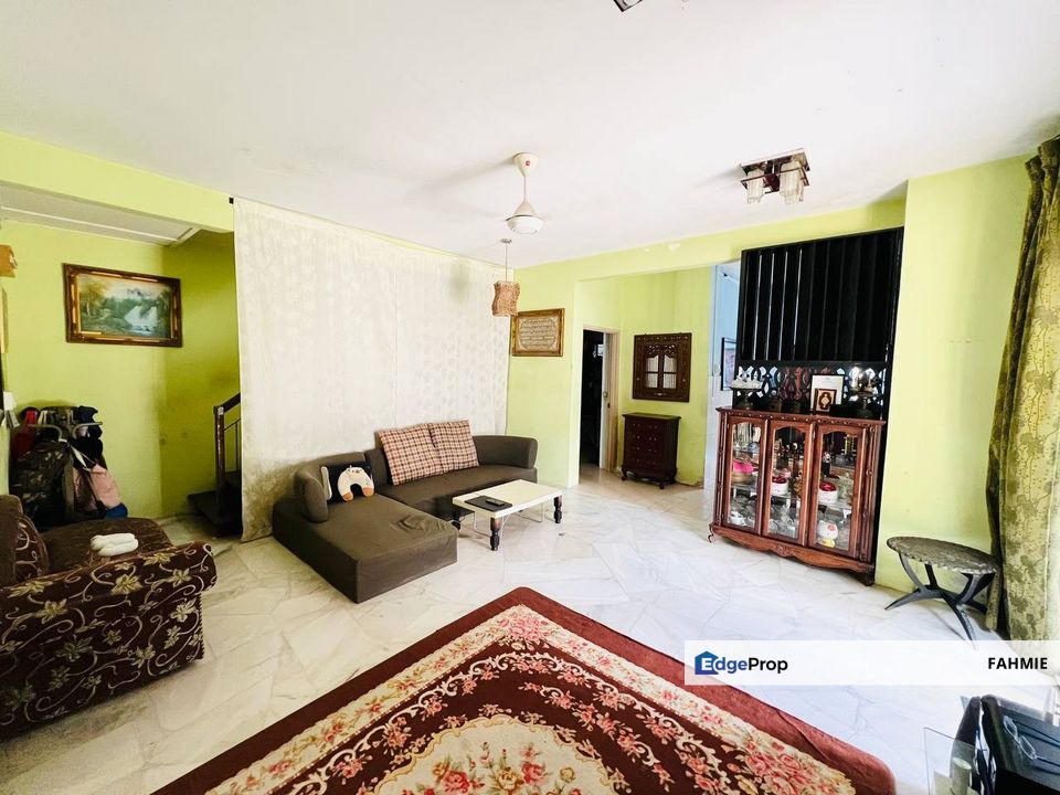 Corner lot. Freehold. Taman Eka Matahari. Labu. , Negeri Sembilan, Labu