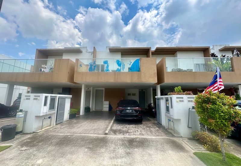 Casa Bluebell @ Cybersouth