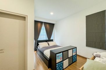 Lucent Residence @ twentyfive.7