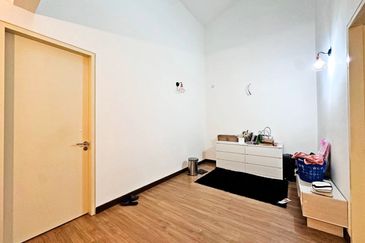 Abadi @ Bandar Ainsdale