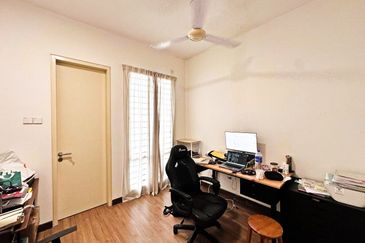 Abadi @ Bandar Ainsdale