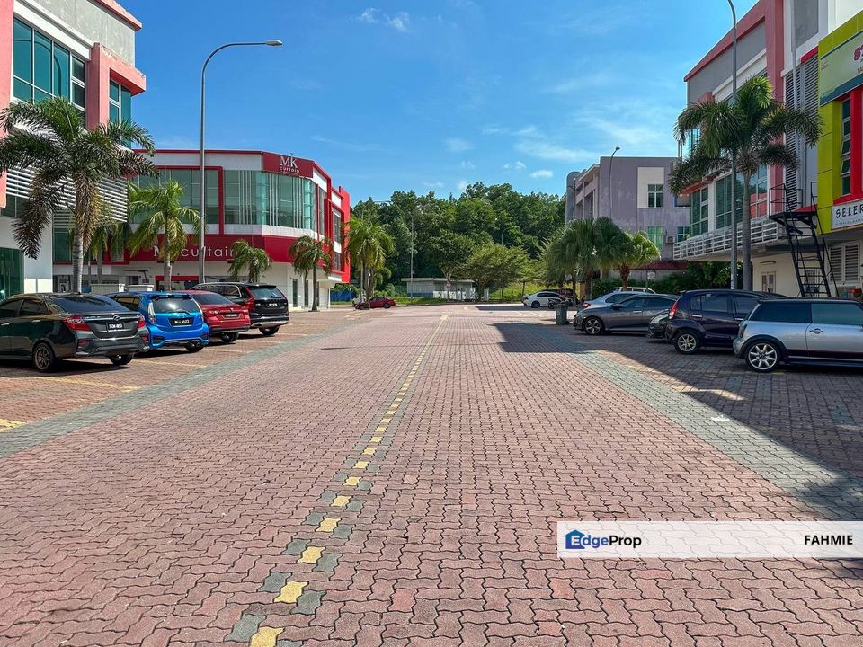 Freehold. Intermediate lot. Metropark. Bandar Sri Sendayan. Seremban. , Negeri Sembilan, Seremban