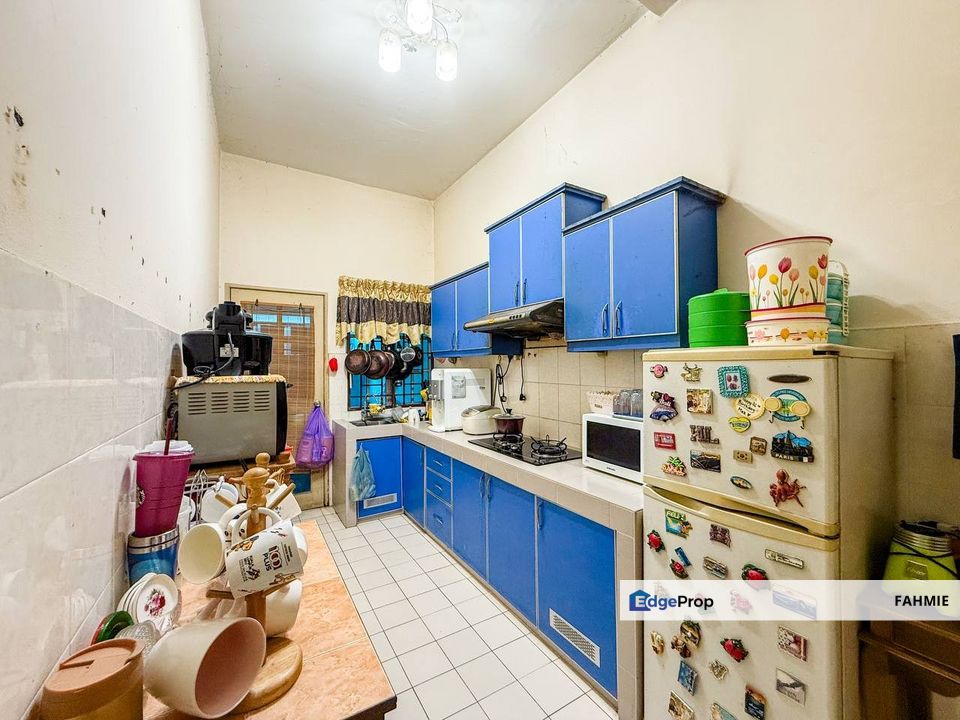 Freehold. Seksyen 6. Bandar Bukit Mahkota. Bangi. , Selangor, Bangi