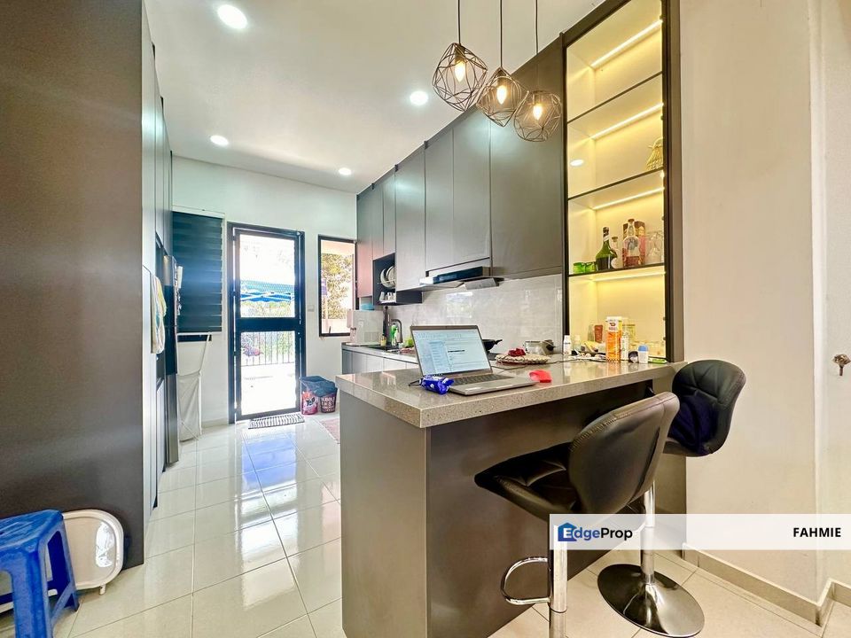 Fully renovated. End lot. Non bumi lot. Myra Alam. Puncak Alam. , Selangor, Bandar Puncak Alam