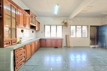 Kampung Tasik Tambahan