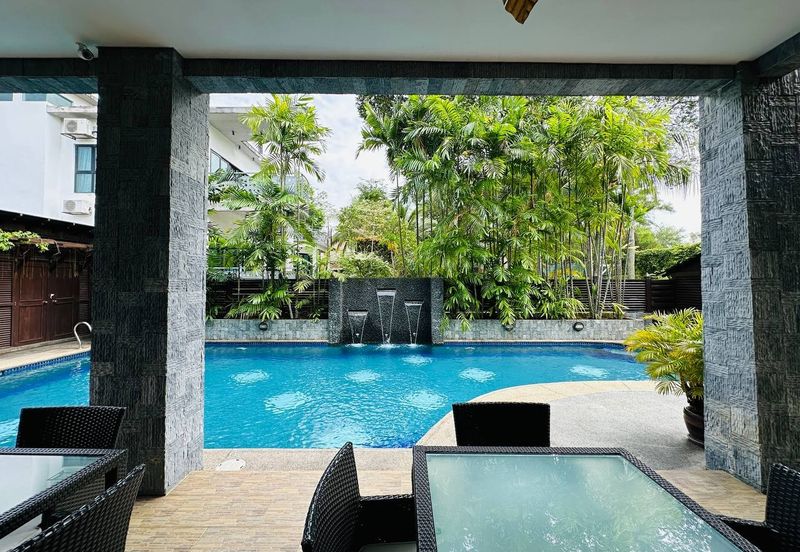 Perdana Lakeview East