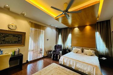 Perdana Lakeview East