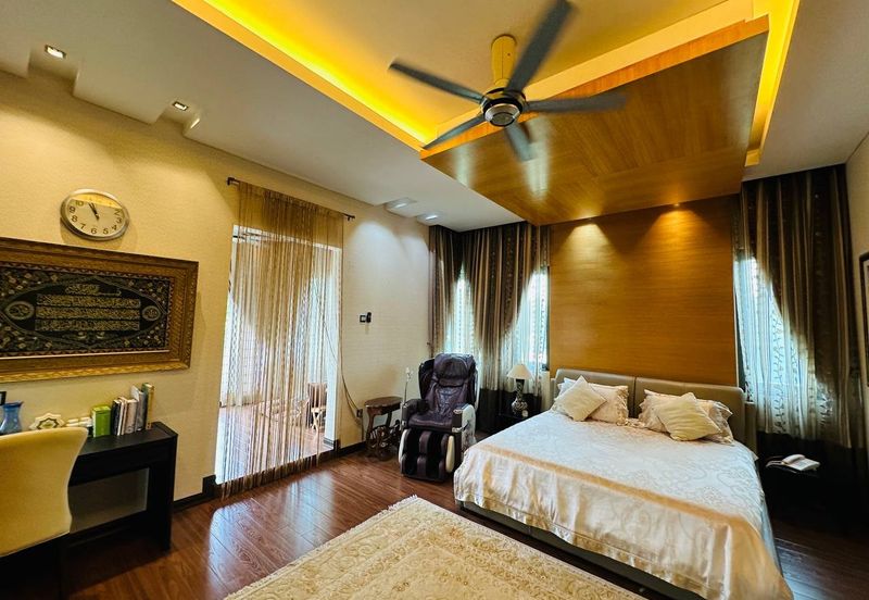 Perdana Lakeview East