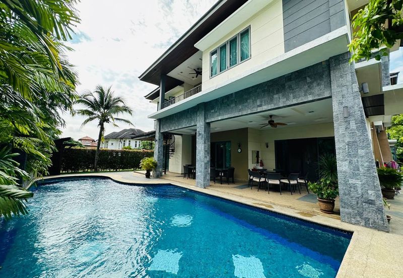 Perdana Lakeview East