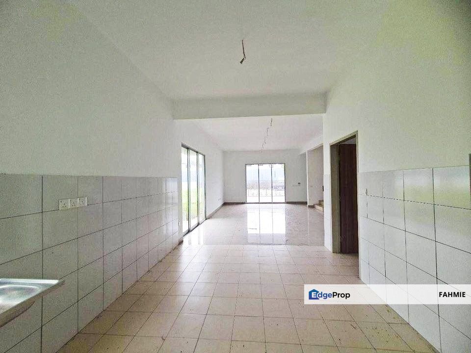 Paling murah. Corner lot. Freehold. Serenia Amani. Serenia City. Sepang. , Selangor, Sepang