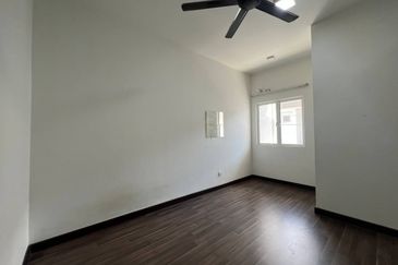 NILAI IMPIAN (LAMAN AZALEA)