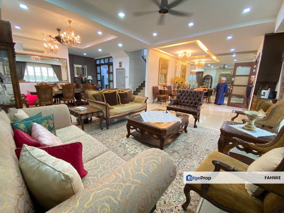 Fully renovated. Freehold. Tropika Kemensah. Taman Melawati. , Selangor, Taman Melawati