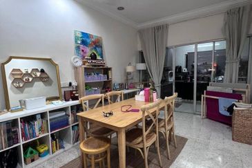 Renovate. Freehold. Taman Melawati. 