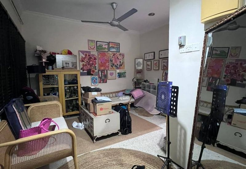 Renovate. Freehold. Taman Melawati. 