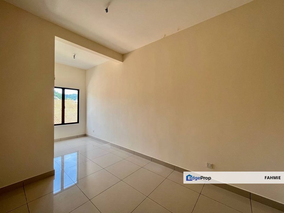 Bare condition. Nassim Heights. Ampang. , Selangor, Ampang