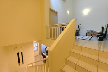 Laman Delfina @ Nilai Impian