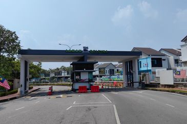 Laman Delfina @ Nilai Impian