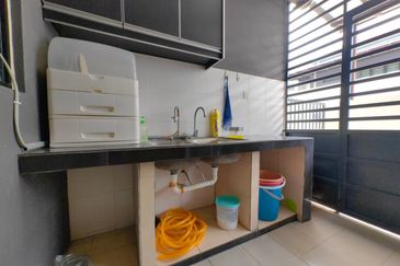 Laman Delfina @ Nilai Impian