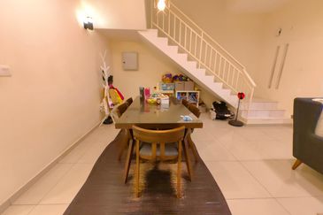 Laman Delfina @ Nilai Impian