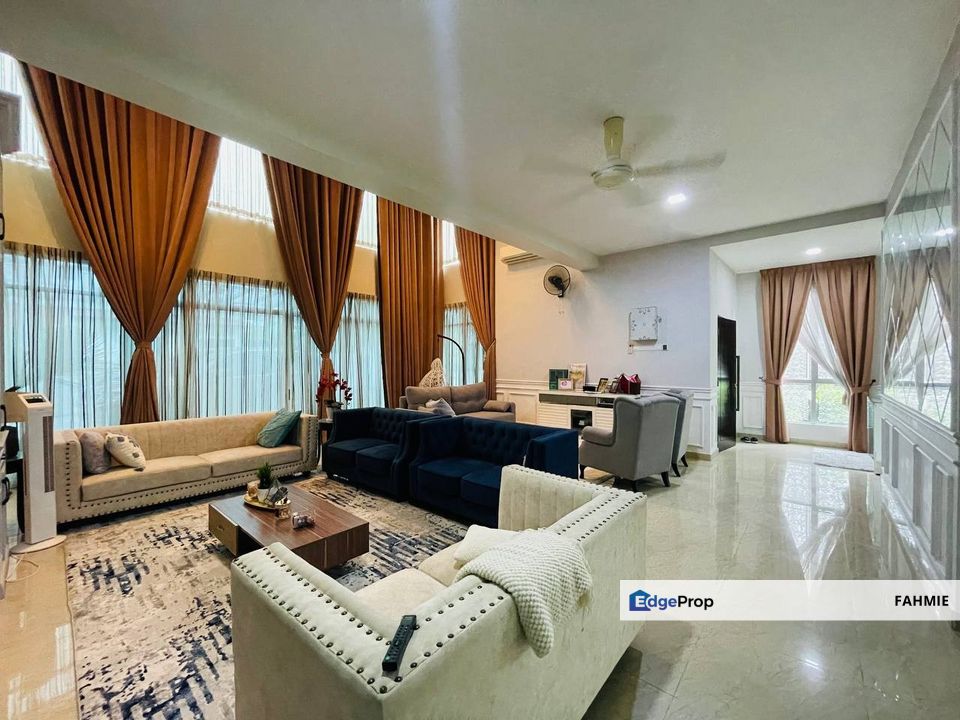 Modern design. Seksyen 3. Shah Alam. , Selangor, Shah Alam