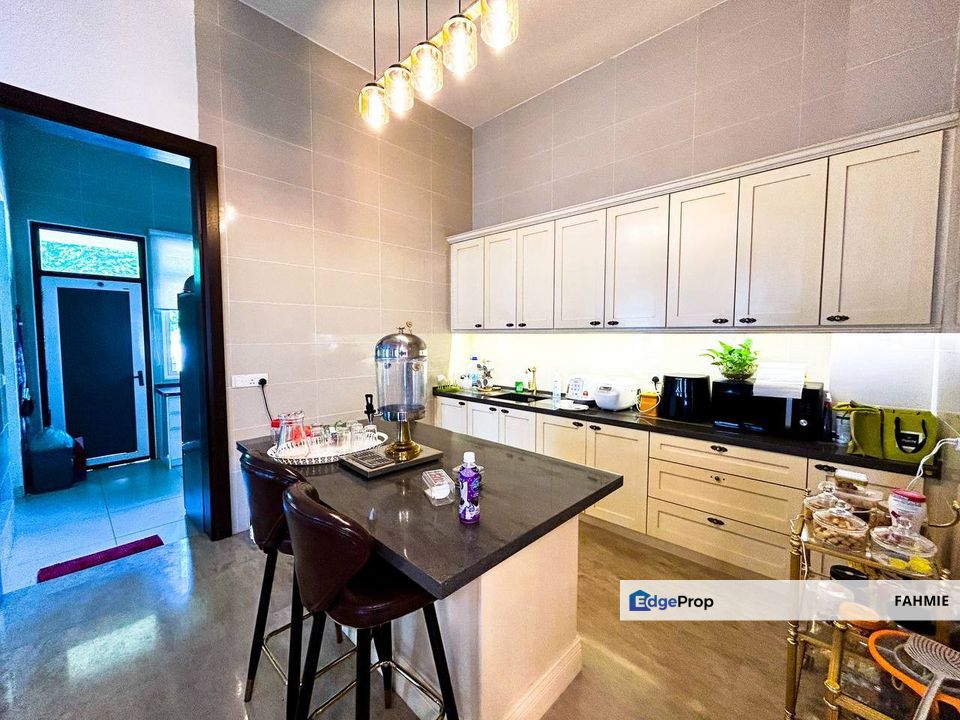 Renovated. Tijani Ukay. Ampang. , Selangor, Ampang