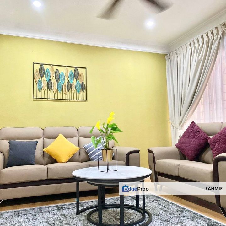 Corner lot. Renovated. Taman Semarak. Kajang. , Selangor, Kajang