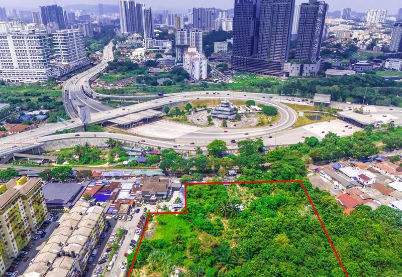 Pantai Dalam Kampung Kerinchi