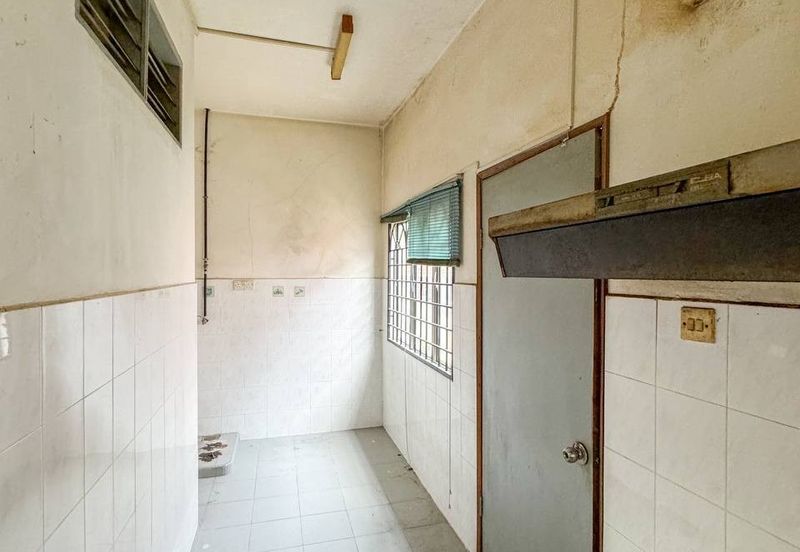 Renovated. Bandar Tasik Selatan. Kuala Lumpur. 