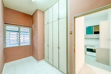 Renovated. Bandar Tasik Selatan. Kuala Lumpur. 