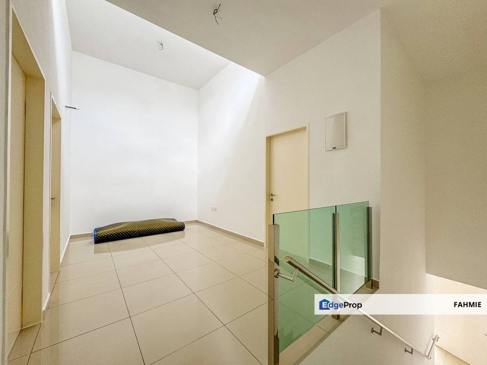 Not facing other house. Freehold. Taman Bayu Sutera. Bandar Sri Sendayan. Seremban. , Negeri Sembilan, Seremban