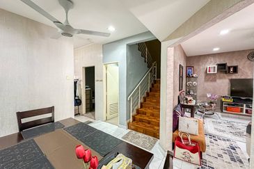 Paling murah. Fully renovated. Saujana Damansara. Damansara Damai. Petaling Jaya. 