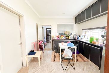 Laman Delfina @ Nilai Impian