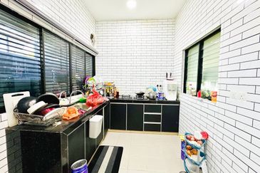 Laman Delfina @ Nilai Impian