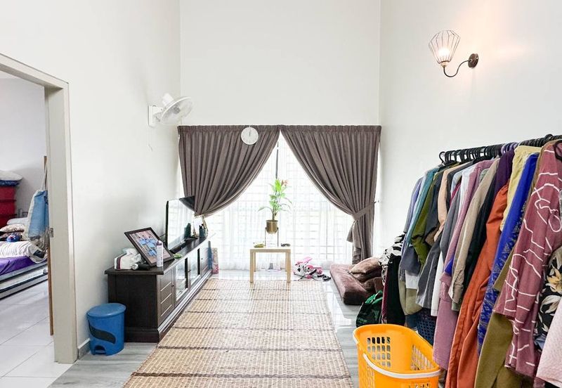 Laman Delfina @ Nilai Impian