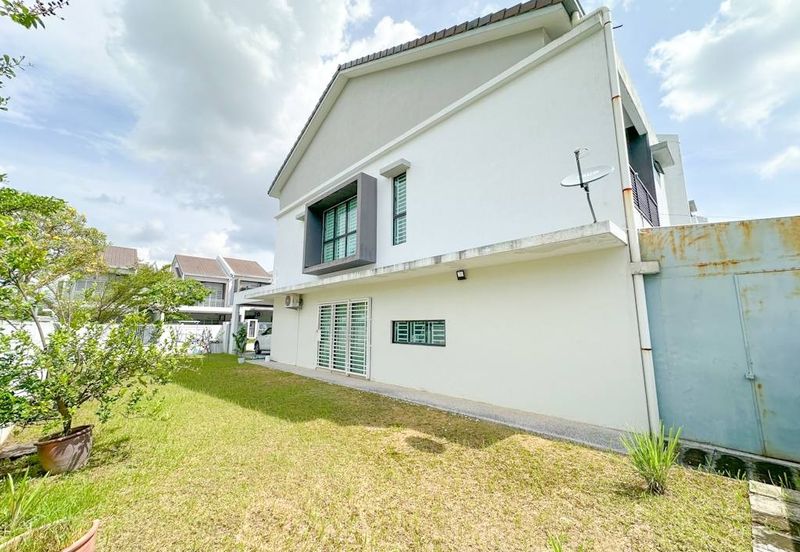 Laman Delfina @ Nilai Impian