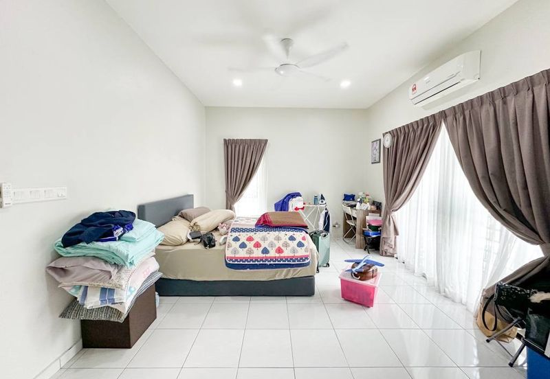 Laman Delfina @ Nilai Impian