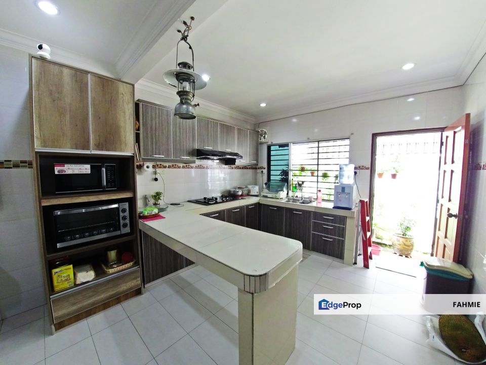 Fully renovated. Freehold. Non bumi lot. Taman Rawang Perdana 1. Rawang. , Selangor, Rawang