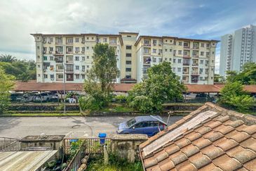 Tak mengadap rumah lain. Subang Bestari. Shah Alam. 