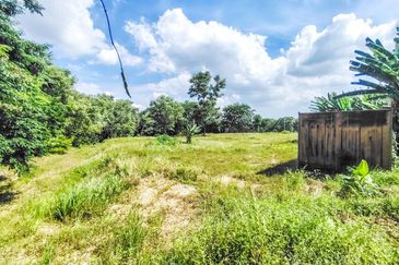 KGSAAS Golf Club, Seksyen 13