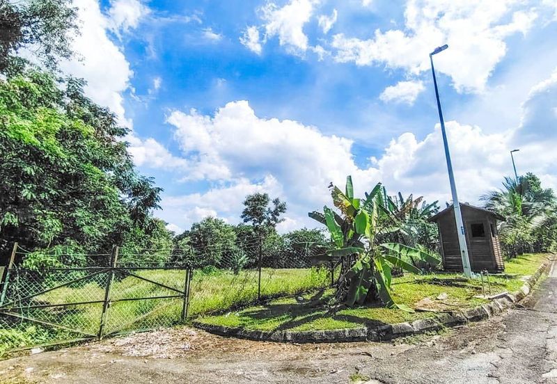 KGSAAS Golf Club, Seksyen 13