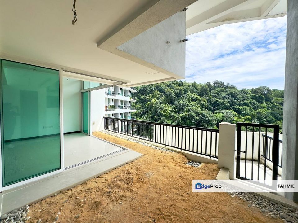 Non bumi lot. Bare condition. Armanee Terrace 2. Damansara Perdana. , Selangor, Damansara Perdana