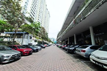 Platinum Mondrian (Pv128)