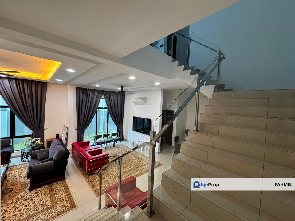 Verge 32. Taman Melawati. , Selangor, Taman Melawati